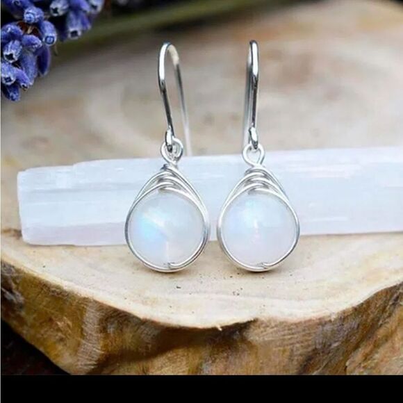 Vintage Look White Opal Drop Earrings - Picture 4 of 4